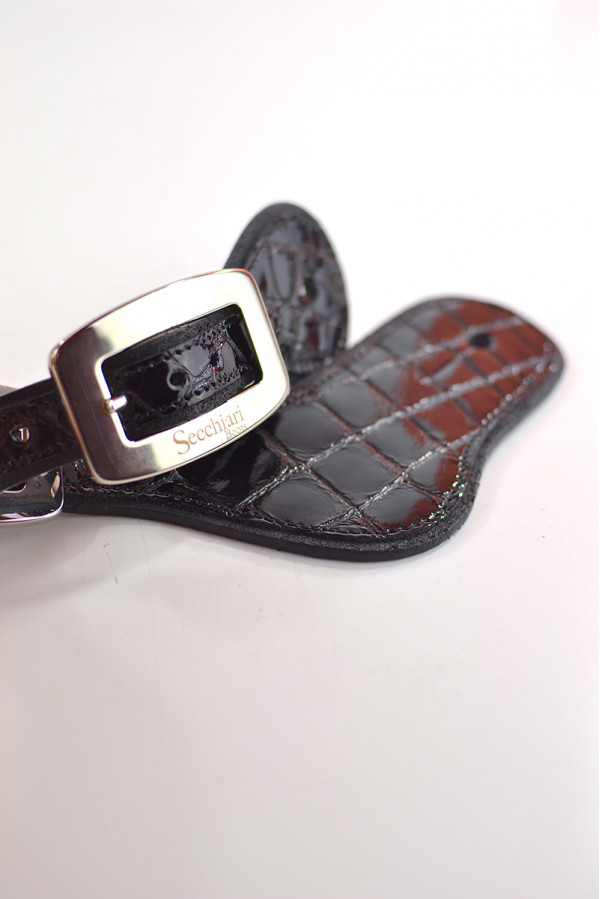 Cinturini speroni realizzati interamente in Italia con pellami e cuoio italiani certificati. Secchiari boots